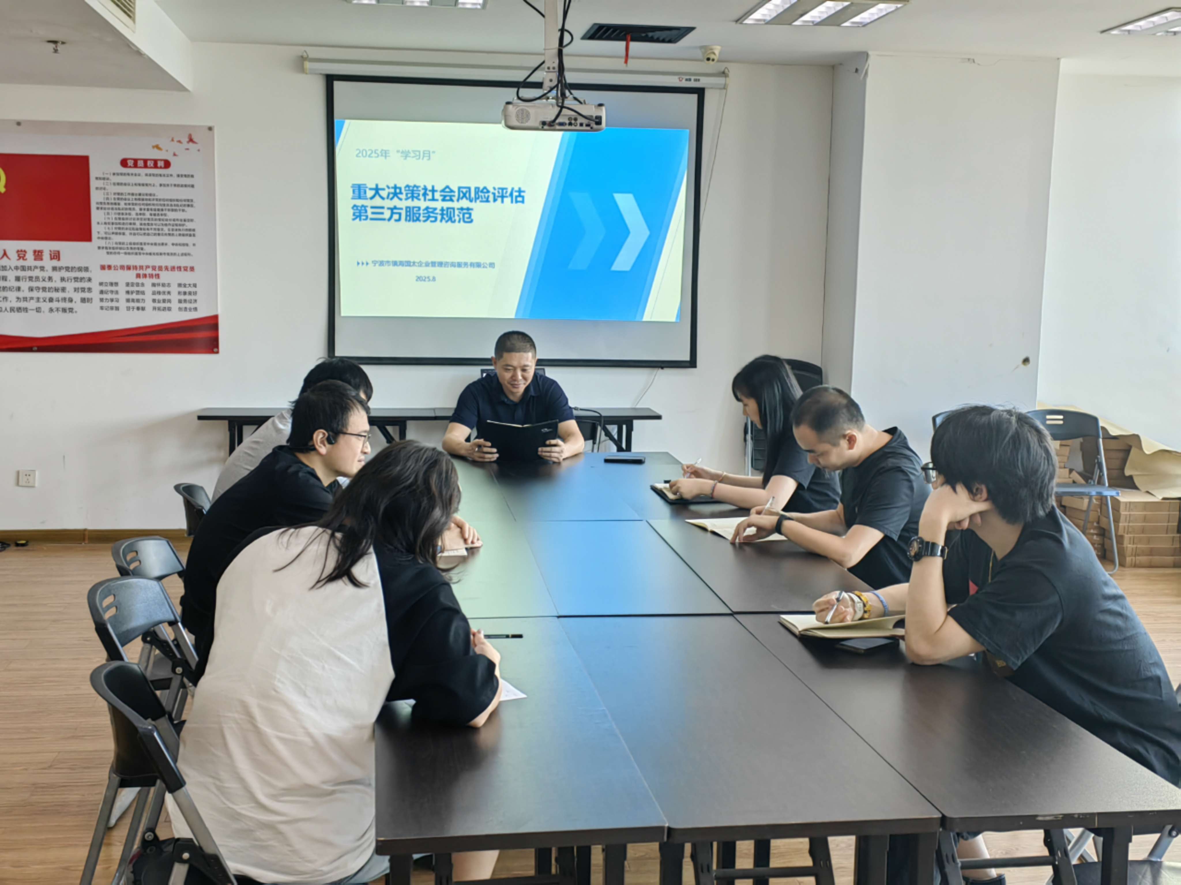 图片22.jpg 图片22.jpg